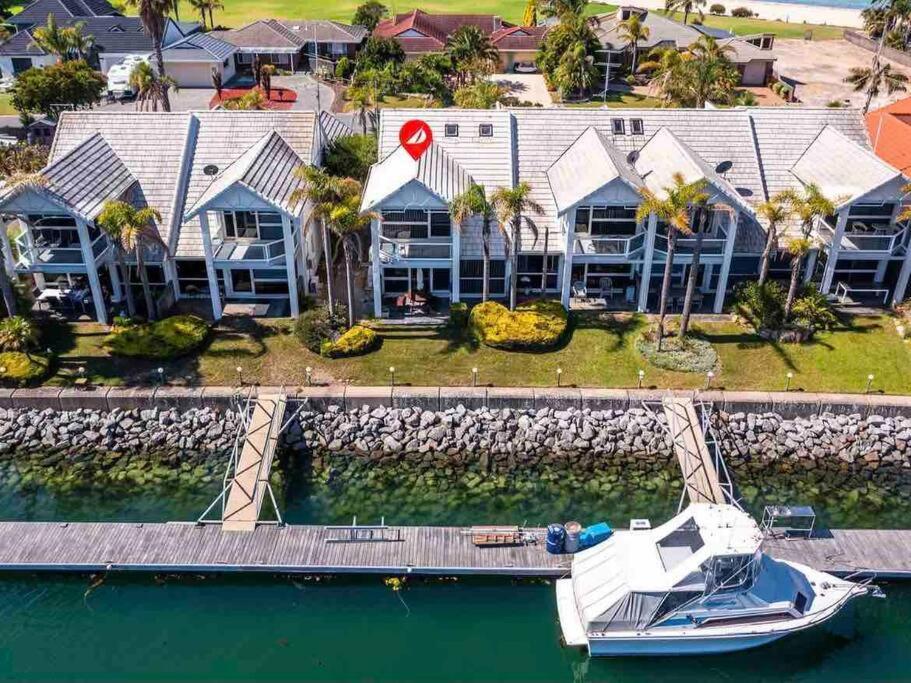 The Blacklighters-Waterfront Retreat Port Lincoln Bagian luar foto